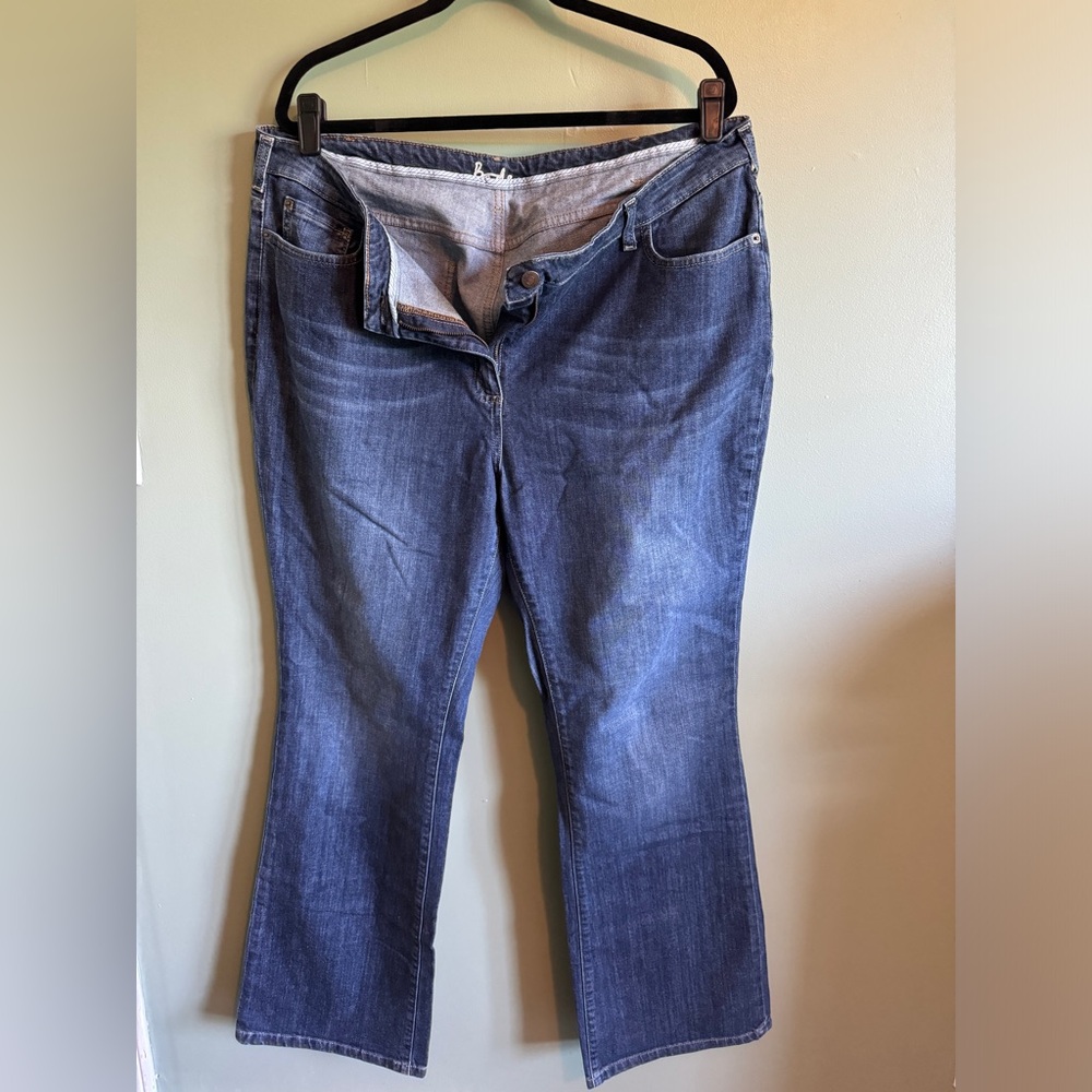 Boden boot-cut jeans